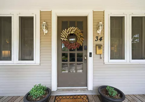 Exterior - 34 E Longview Ave, Columbus, OH 43202 photo 3 of 9