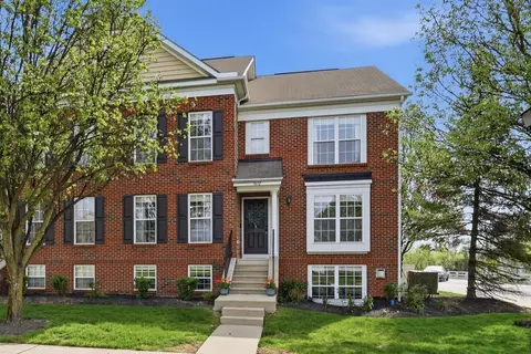 3672 Rubythroat Dr #3, Columbus, OH 43230