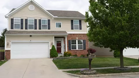 568 Stone Shadow Dr, Blacklick, OH 43004