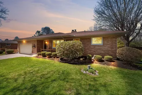 2945 Ashlar Dr, Springfield, OH 45503