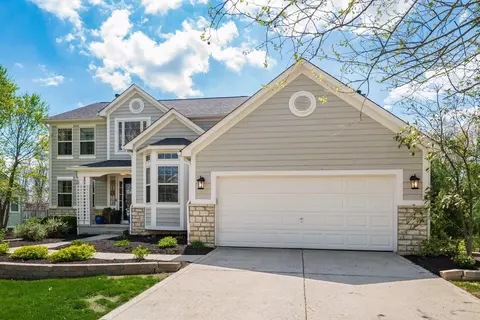 203 Wagon Trl S, Powell, OH 43065