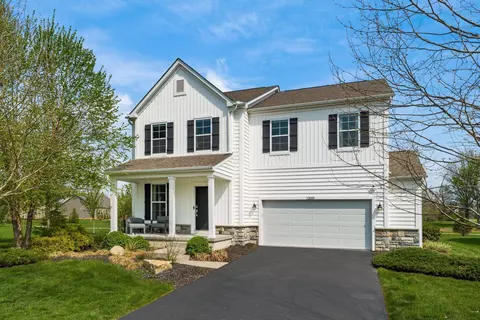 12061 Herons Landing Dr NW, Pickerington, OH 43147