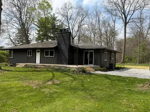 1297 Oak Hill Rd, Blacklick, OH 43004