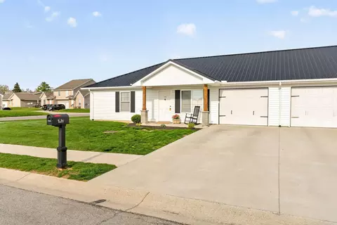 1611 Wright St, Bellefontaine, OH 43311