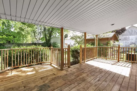 Exterior - 226 Watt St, Circleville, OH 43113 photo 7 of 10