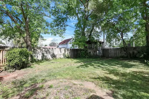 Exterior - 226 Watt St, Circleville, OH 43113 photo 9 of 10