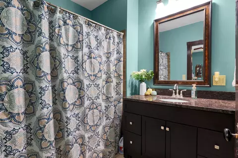 Bath - 226 Watt St, Circleville, OH 43113 photo 1 of 2