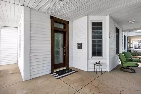Exterior - 226 Watt St, Circleville, OH 43113 photo 6 of 10