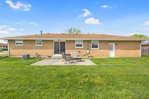 Exterior - 4385 Helena Ct, Springfield, OH 45503 photo 6 of 10