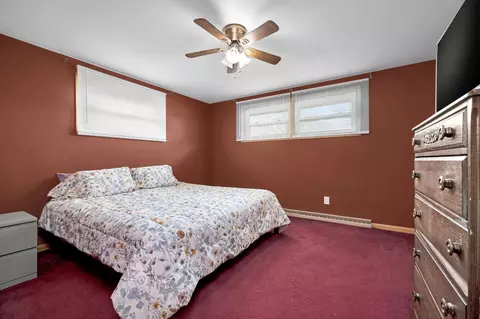 Bedroom - 4385 Helena Ct, Springfield, OH 45503 photo 2 of 3
