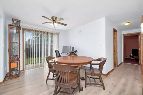 Dining - 4385 Helena Ct, Springfield, OH 45503 photo 1 of 2