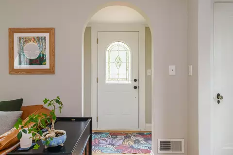 Entry Way - 357 Fallis Rd, Columbus, OH 43214 photo 1 of 2