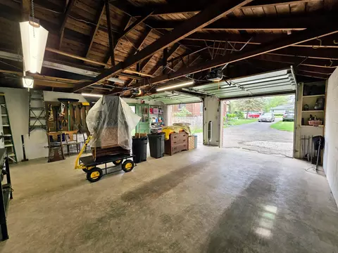 Exterior - 3003 Courtright Rd, Columbus, OH 43232 photo 8 of 19