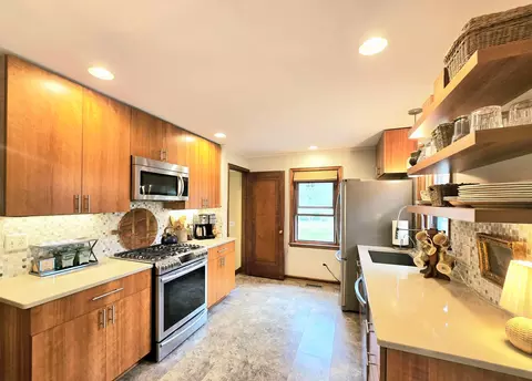 Kitchen - 3003 Courtright Rd, Columbus, OH 43232 photo 1 of 5