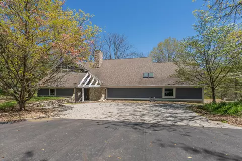 29740 Blosser Rd, Logan, OH 43138