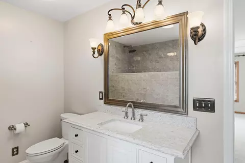 Bath - 1339 Adare Rd, Marion, OH 43302 photo 2 of 5