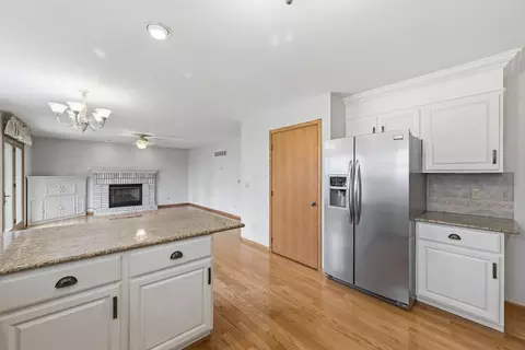 Kitchen - 1339 Adare Rd, Marion, OH 43302 photo 4 of 4