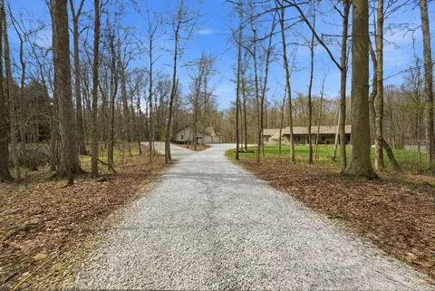 3704 Gale Rd, Granville, OH 43023