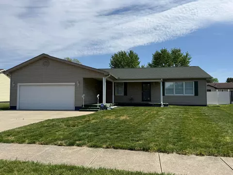 216 Westwood Dr, Circleville, OH 43113