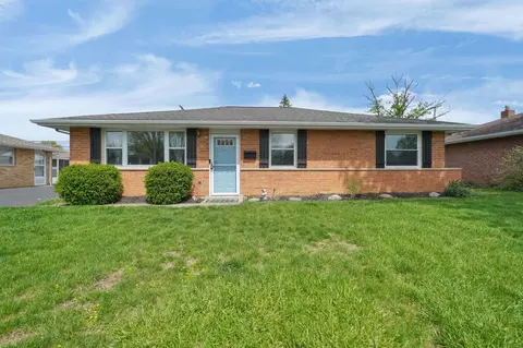 2690 Kenny Ln, Grove City, OH 43123