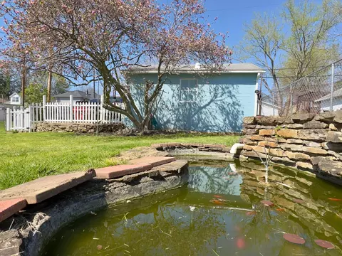 Exterior - 597 Warner Ave, Logan, OH 43138 photo 6 of 8