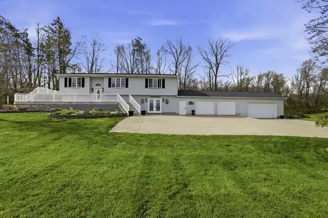 12830 New Delaware Rd, Mount Vernon, OH 43050