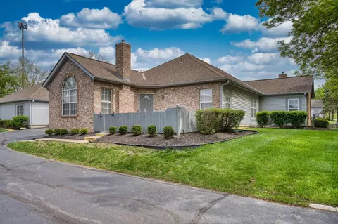 360 Villa Oaks Ln, Columbus, OH 43230