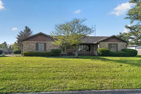 235 San Mar Gale Dr, Sabina, OH 45169