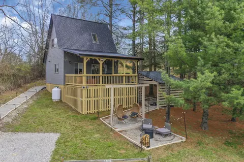 33014 Oliver Rd, Logan, OH 43138