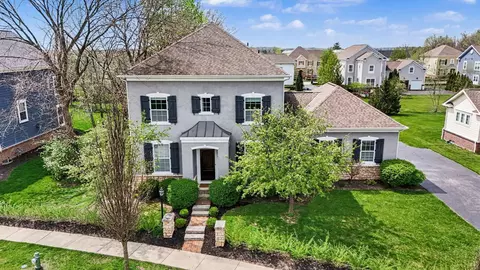 9351 Burnett Ln, Dublin, OH 43017