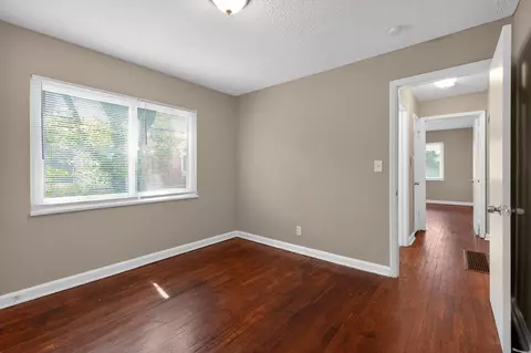 Bedroom - 1130 Studer Ave, Columbus, OH 43206 photo 4 of 5