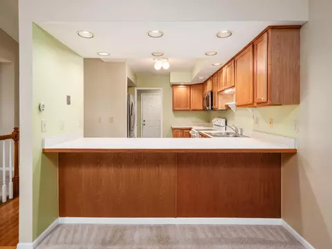 Kitchen - 179 Hanover Ct, Delaware, OH 43015 photo 5 of 5