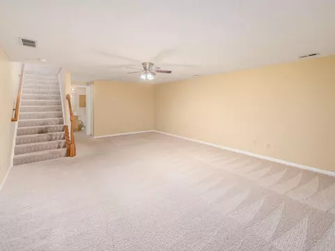 Living - 179 Hanover Ct, Delaware, OH 43015 photo 8 of 10