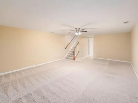 Living - 179 Hanover Ct, Delaware, OH 43015 photo 9 of 10