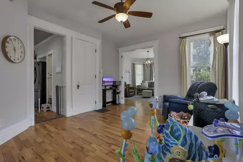 Entry Way - 537 E Wheeling St, Lancaster, OH 43130 photo 4 of 4