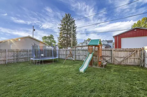 Exterior - 537 E Wheeling St, Lancaster, OH 43130 photo 14 of 18