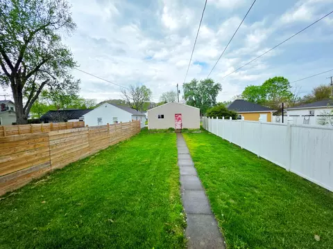 Exterior - 615 E 5th Ave, Lancaster, OH 43130 photo 4 of 4
