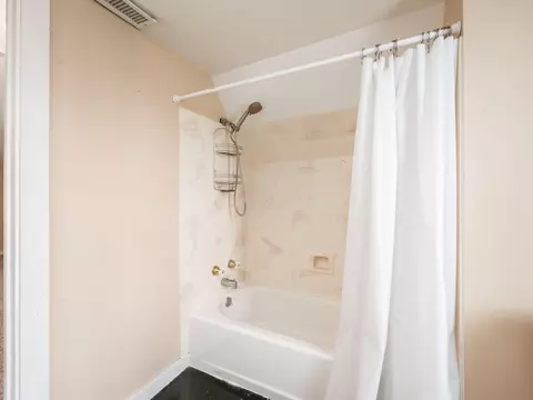 2629 E Broad St, Columbus, OH 43209 photo 42