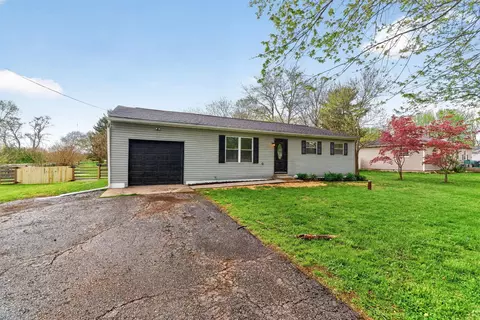 88 1st Ave SW, Pataskala, OH 43062