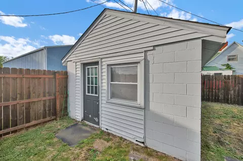 Exterior - 220 Barnes Ave, Circleville, OH 43113 photo 7 of 7