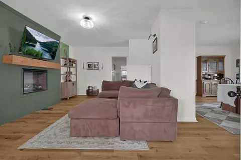 Living - 220 Barnes Ave, Circleville, OH 43113 photo 1 of 2