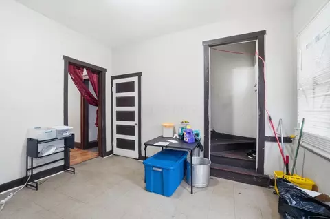 Entry Way - 1501 E High St, Springfield, OH 45505 photo 1 of 5