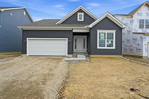 818 Hilton Dr, Reynoldsburg, OH 43068
