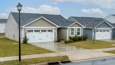 195 Skyway Dr, Springfield, OH 45505 photo 1
