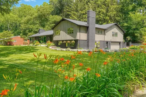 1300 Danny Dr, Logan, OH 43138