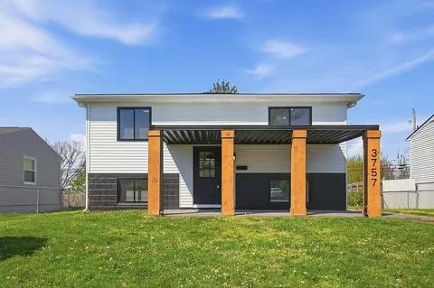 3757 Amwell Rd W, Columbus, OH 43207