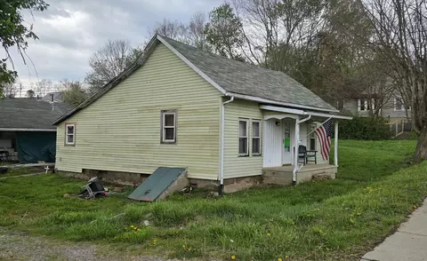 15711 Main St SE, Brownsville, OH 43721