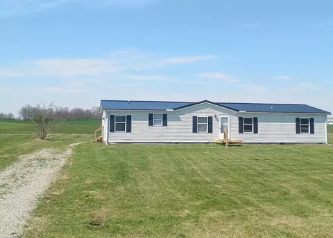 4200 Camp Grove Rd SE, Washington Court House, OH 43160