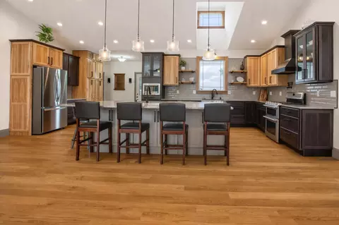 Kitchen - 14841 King Rd, Howard, OH 43028 photo 2 of 7
