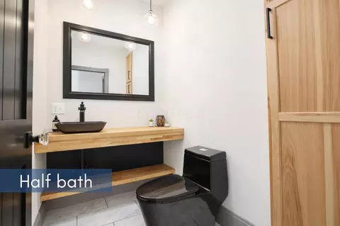 Bath - 14841 King Rd, Howard, OH 43028 photo 1 of 8